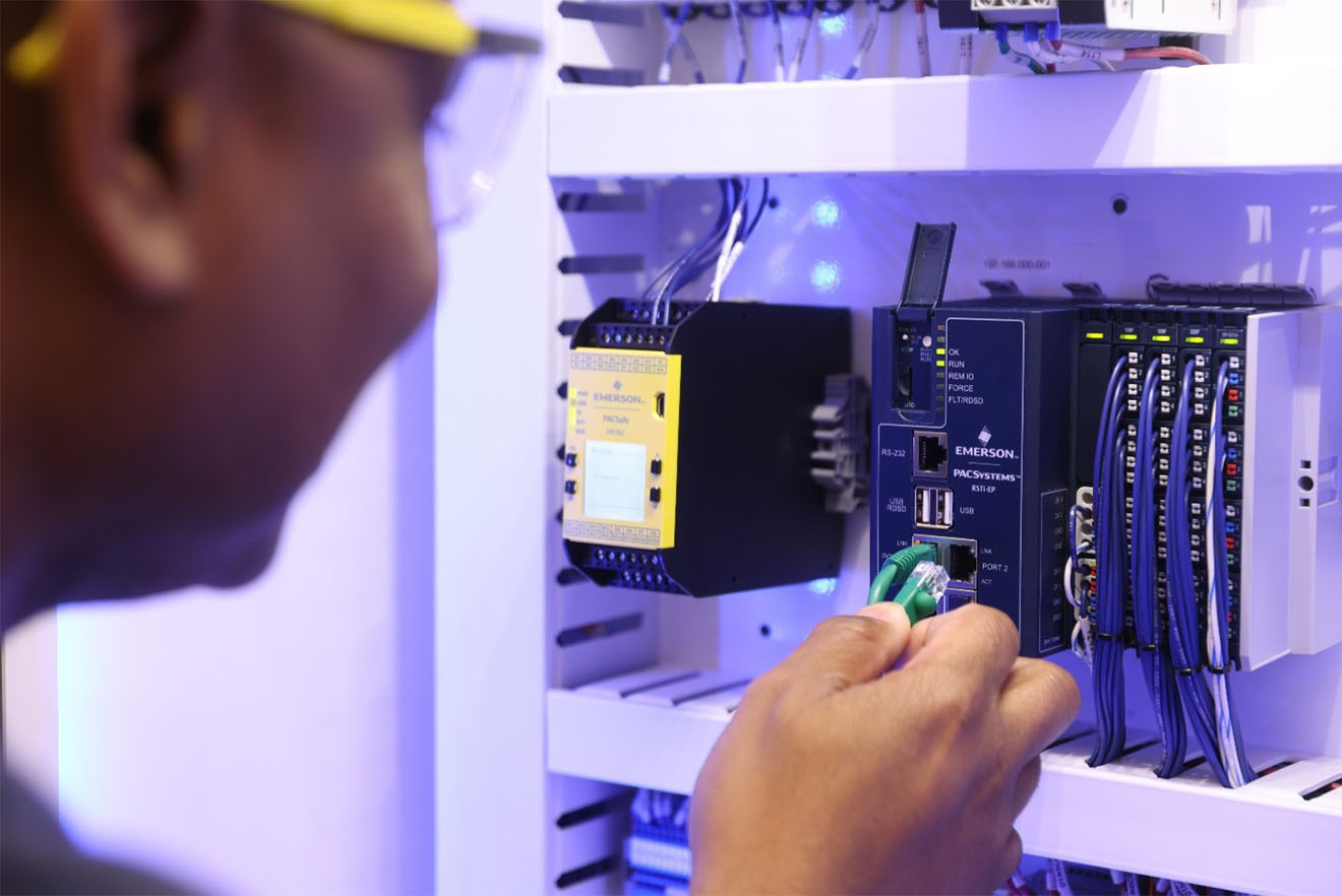 Emerson PACSystems RSTi-EP CPE200 Series PLC